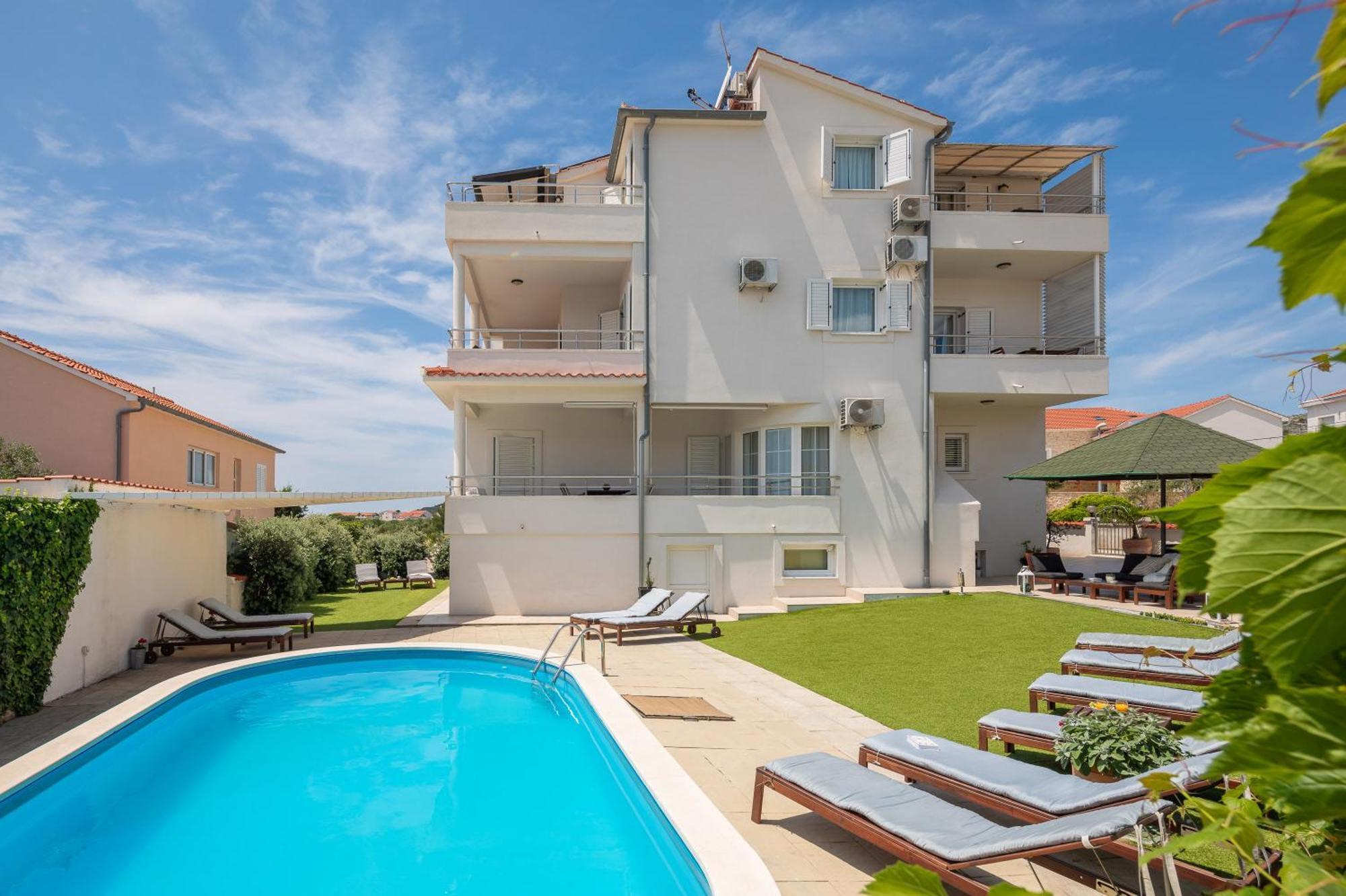 Apartments Tihi III Vodice Exterior foto